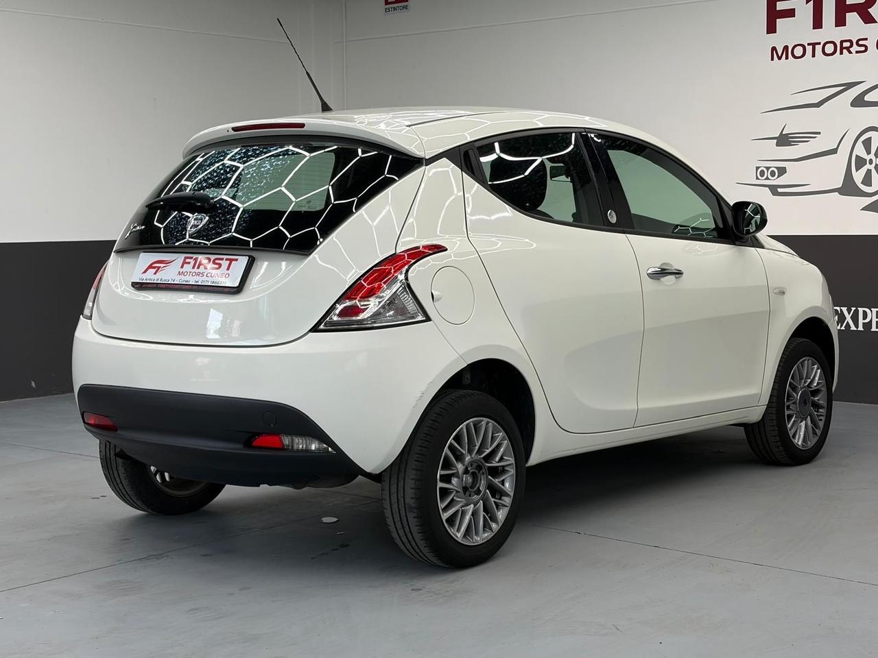 Lancia Ypsilon 0.9 TwinAir 85 CV 5 porte Metano Ecochic Gold