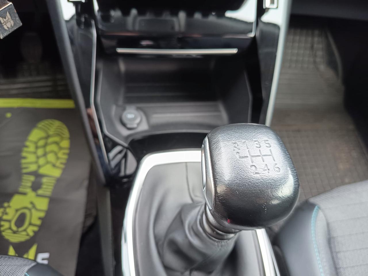 Peugeot 2008 PureTech 100 S&S Allure