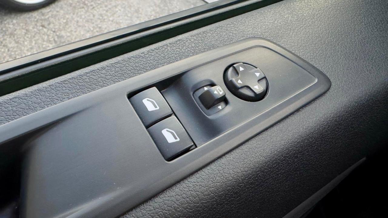 PEUGEOT TRAVELLER 2.0 BLUEHDI LONG ACTIVE 144CV - NOVE POSTI, AUTOMATICO