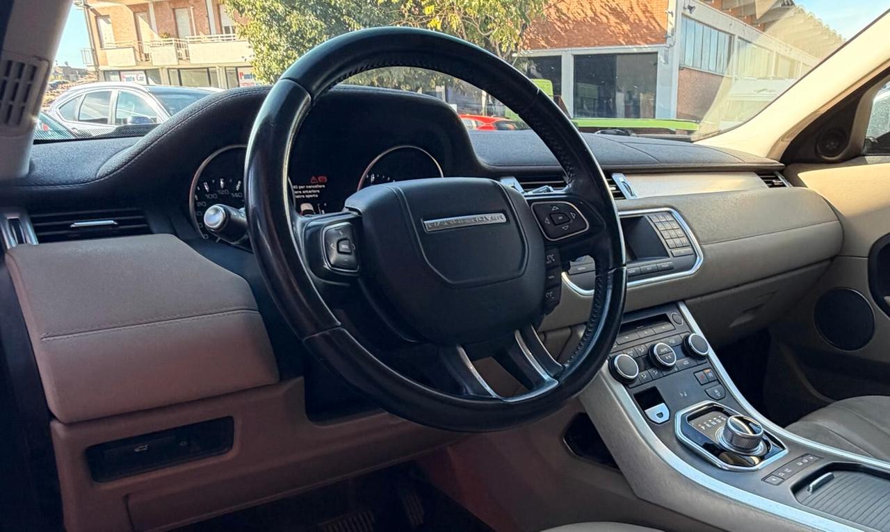 Land Rover Range Evoque 2.2 TD4 5p. Dynamic