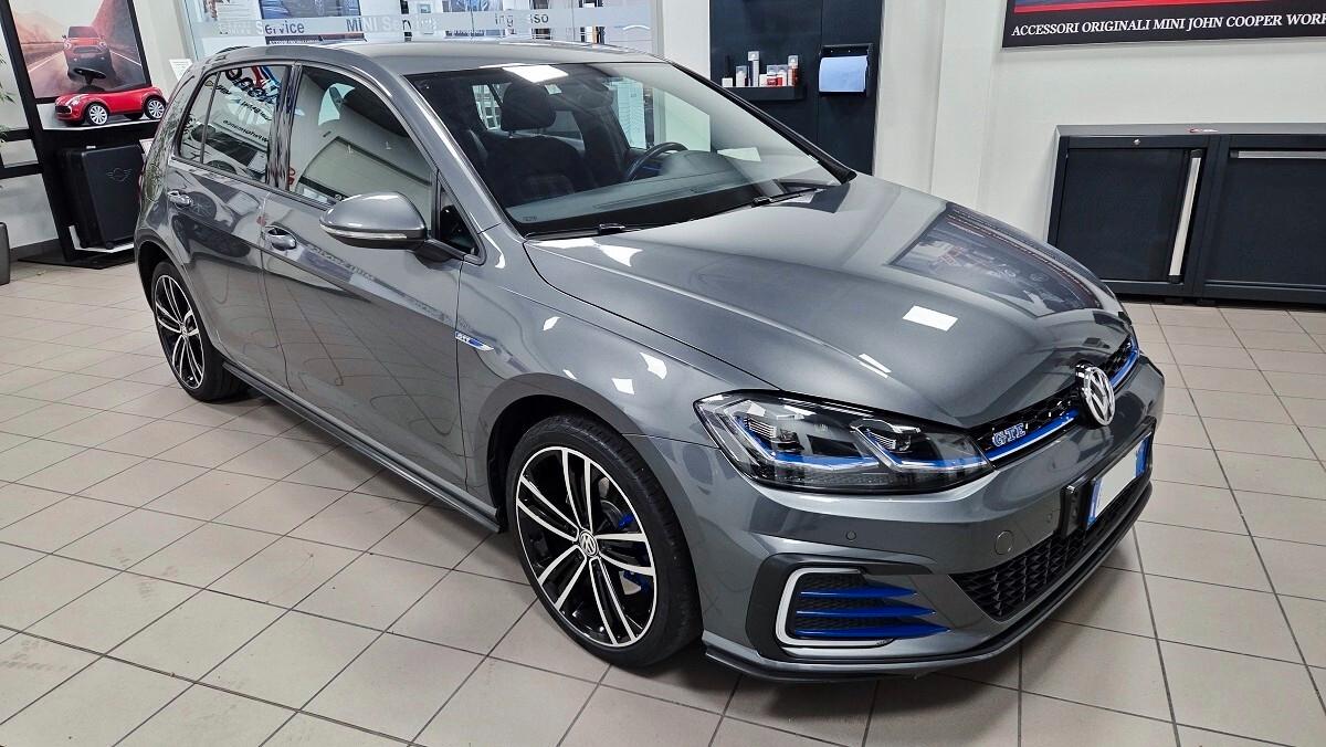 Volkswagen Golf GTE 1.4 TSI Plug-In Hybrid