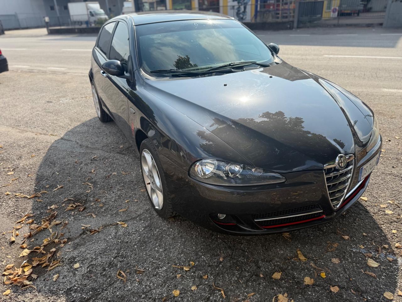 Alfa Romeo 147 1.9 JTD (120) 5 porte Distinctive