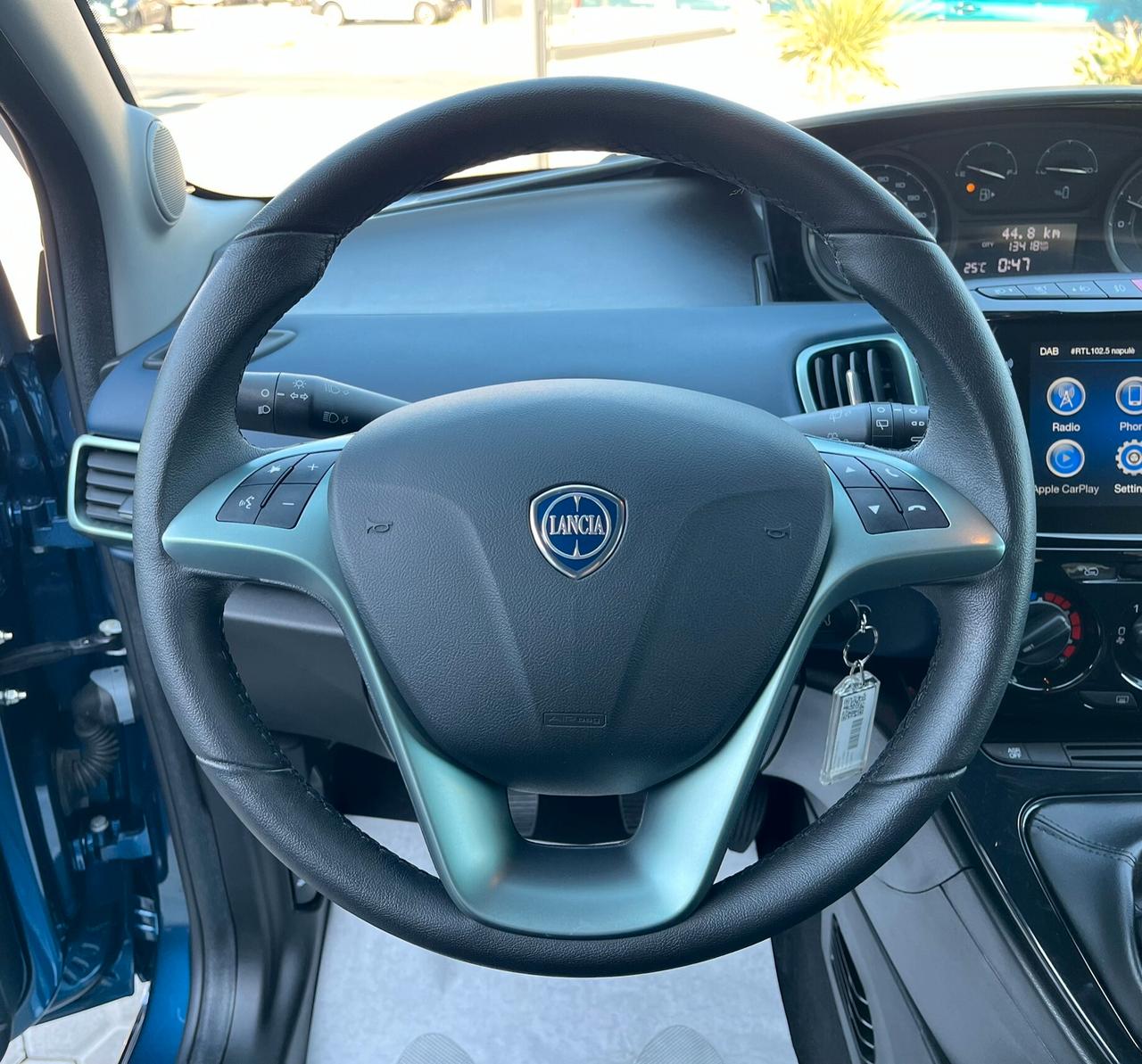 Lancia Ypsilon 1.0 FireFly 5 porte S&S Hybrid Platino