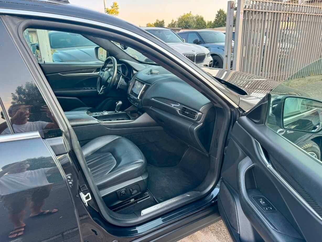 Maserati Levante 3.0 Diesel 275 CV AWD