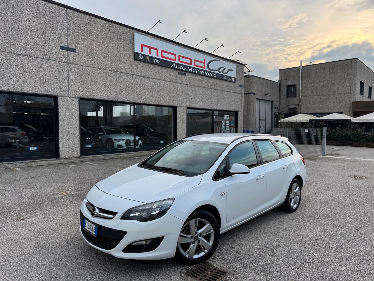 Opel Astra Sports Tourer 1.7 cdti 130cv AUTOCARRO N1 - UNIPR.