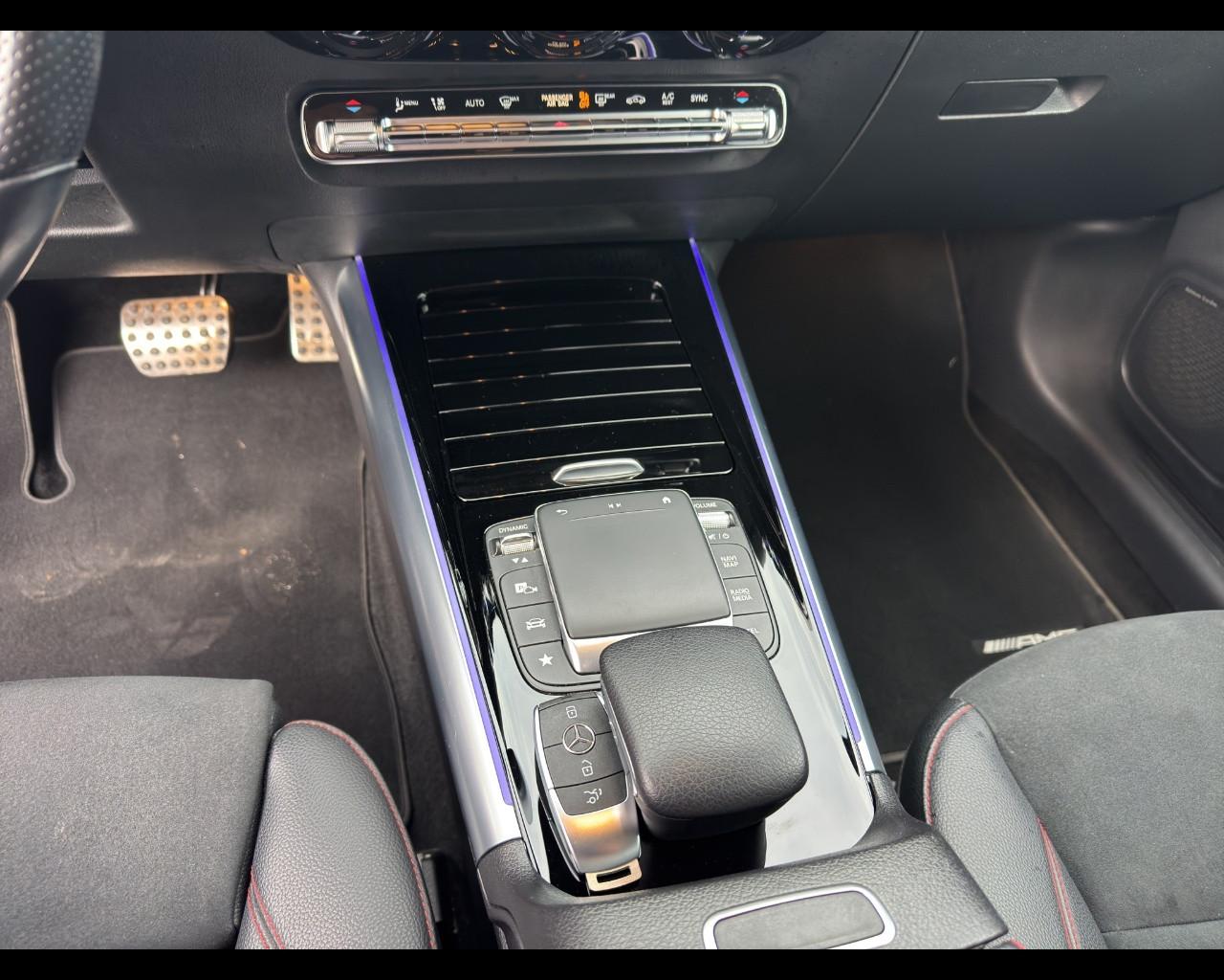 Mercedes-Benz GLA (H247) - GLA 180 d Automatic Premium