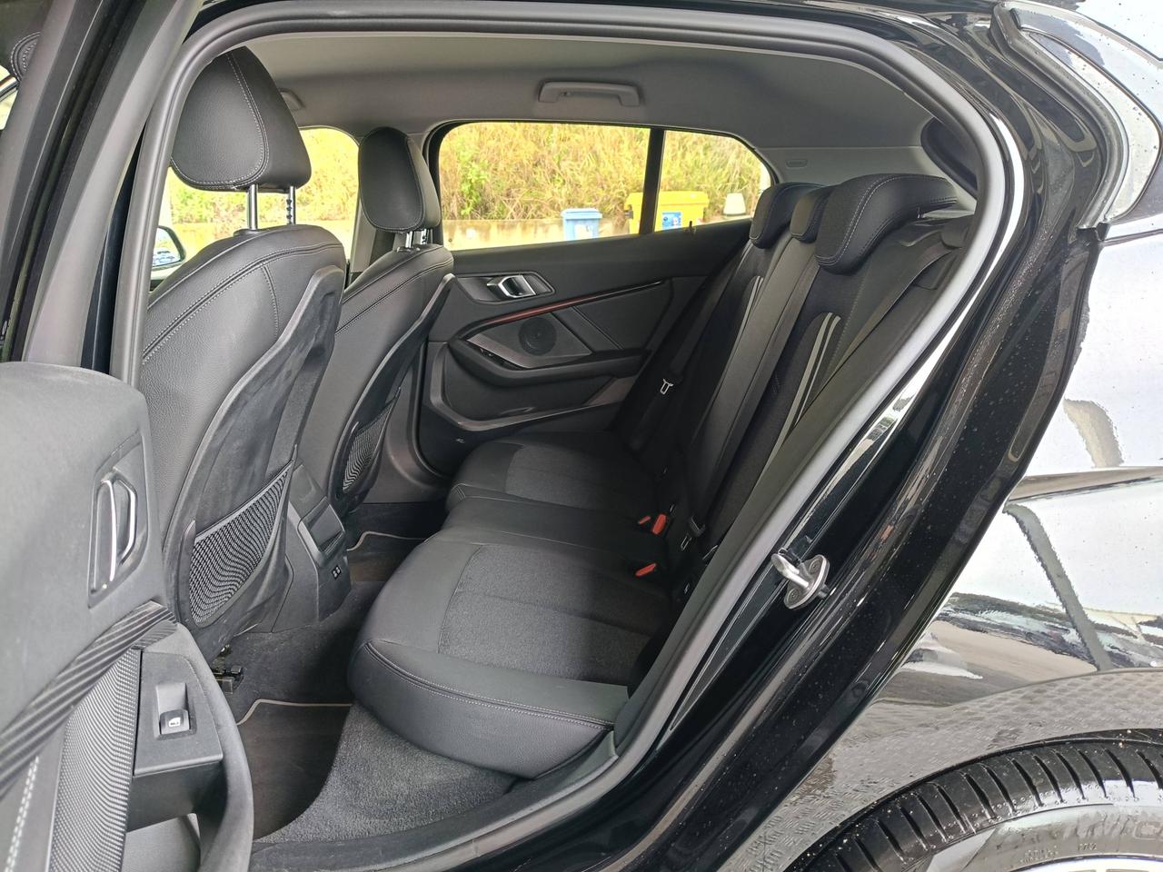 BMW Serie 1 F40 - 116d Sport auto