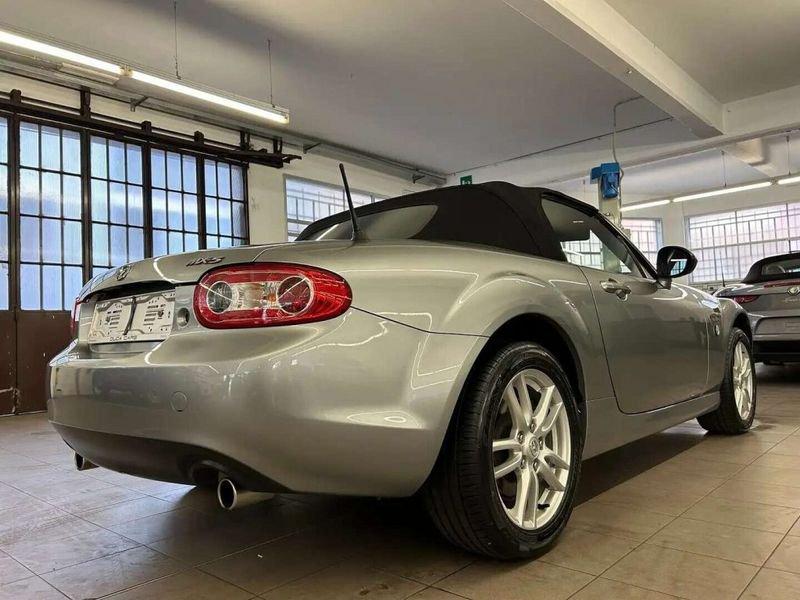 Mazda MX-5 Roadster 1.8L Wind