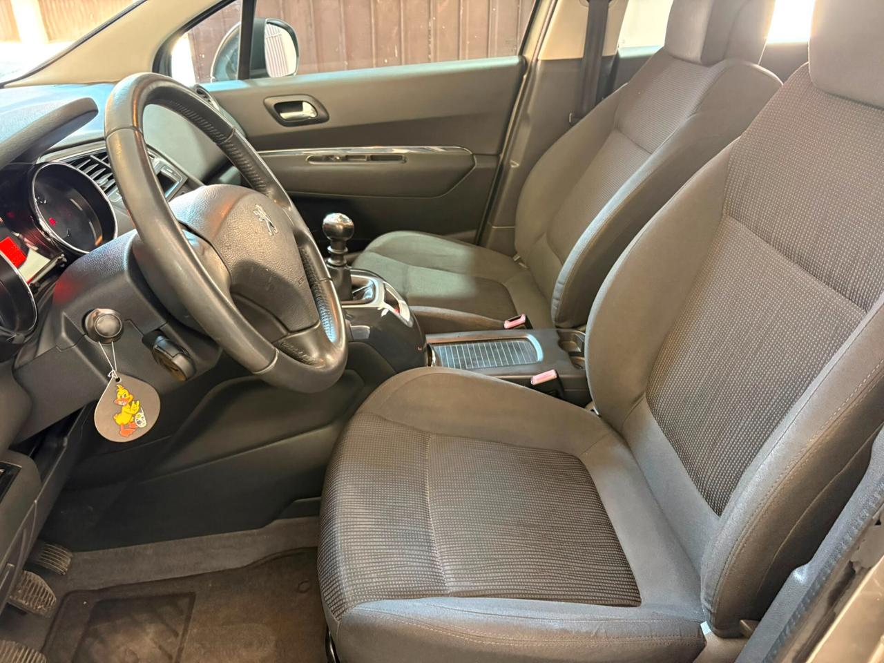 Peugeot 5008 1.6 HDi 115CV Business