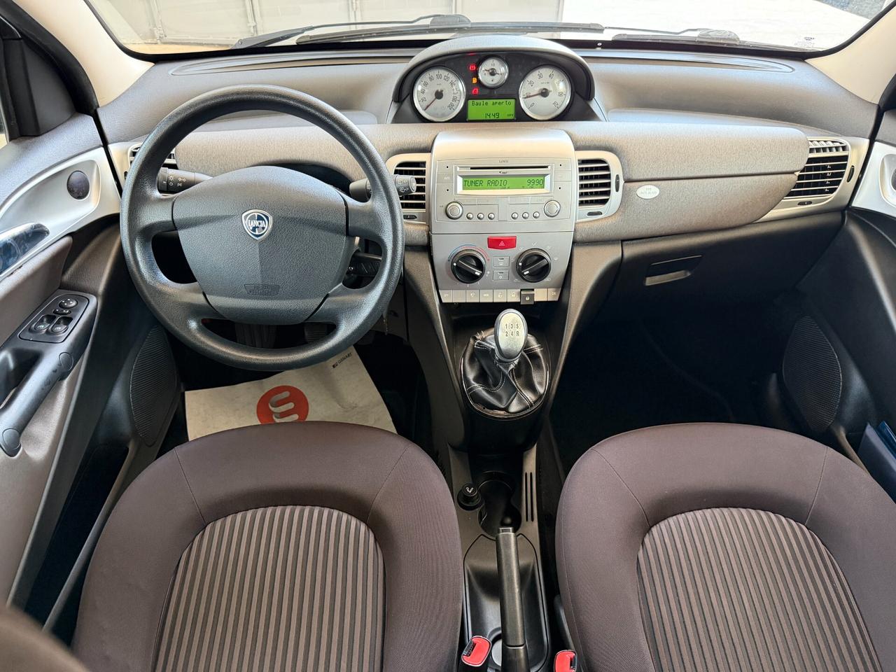 Lancia Ypsilon 1.2 Oro