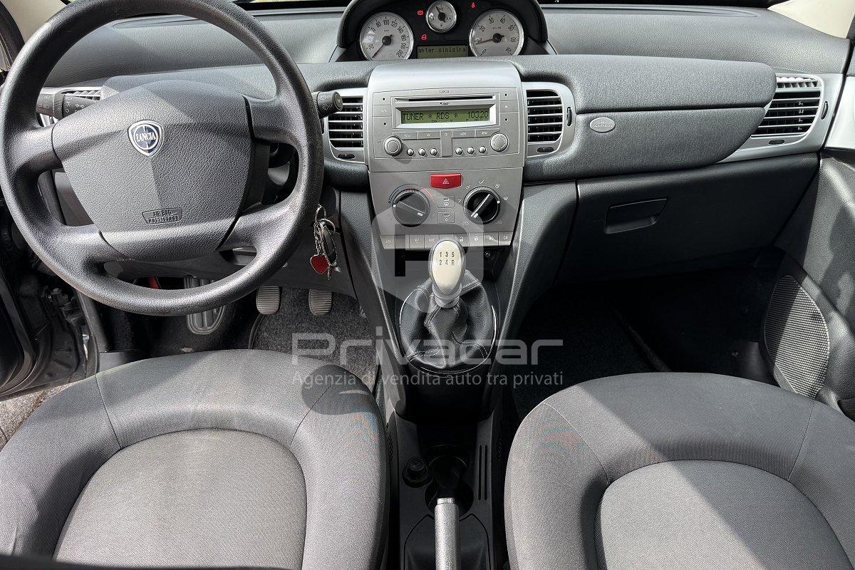 LANCIA Ypsilon 1.2 69 CV Diva
