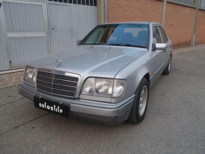 Mercedes-Benz Serie 200-320 MERCEDES 200 E 338.7575187 MASSARI MARCO