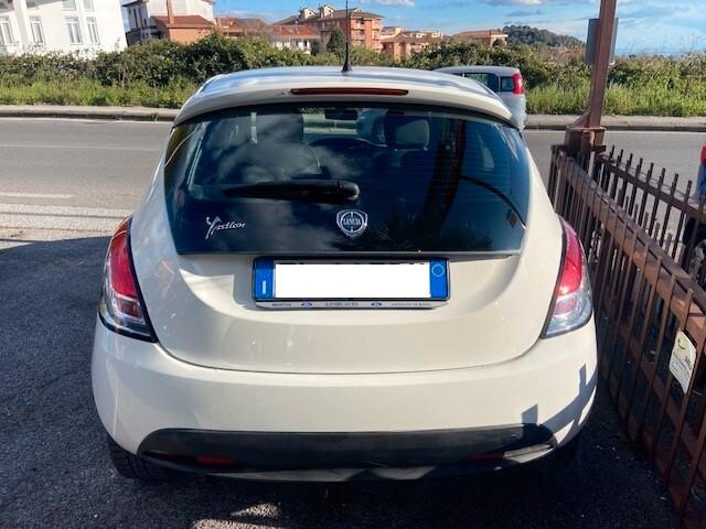 Lancia Ypsilon 1.2 69 CV 5 porte Platinum
