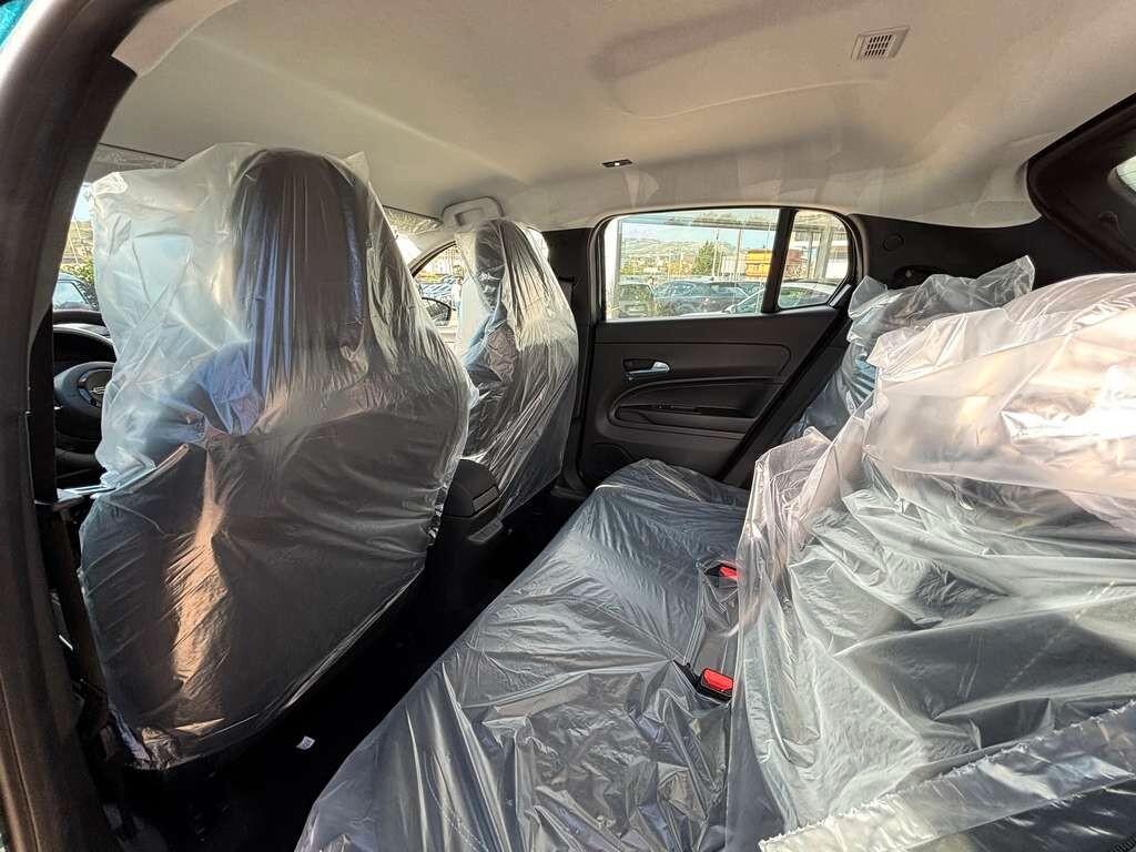 Fiat 600 Hybrid 110 CV DCT MHEV KM 0 IVA ESPOSTA Tua a solo 209 Euro al mese