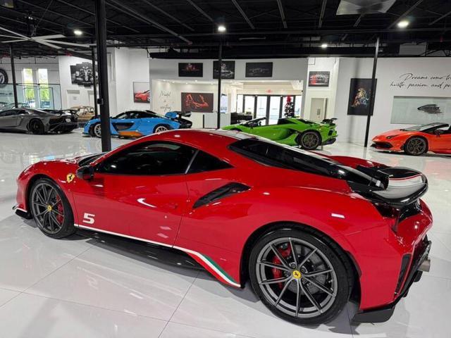 FERRARI 488 Pista Tailor Made Exclusively for Piloti Ferrari