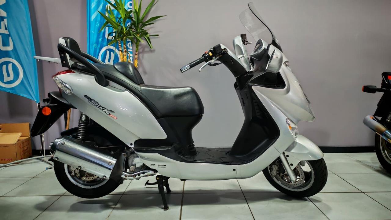 Kymco Grand Dink 250