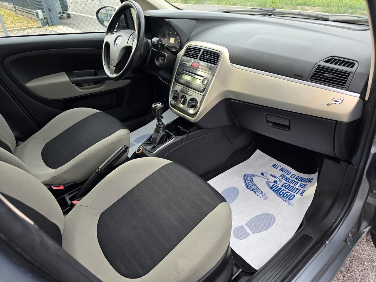 Fiat Grande Punto 1.2 5 p. 65cv Active OK NEOPATENTATI