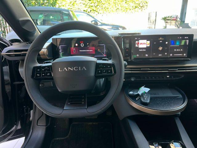 LANCIA Ypsilon Hybrid e-DCT LX da e229,00 mensili
