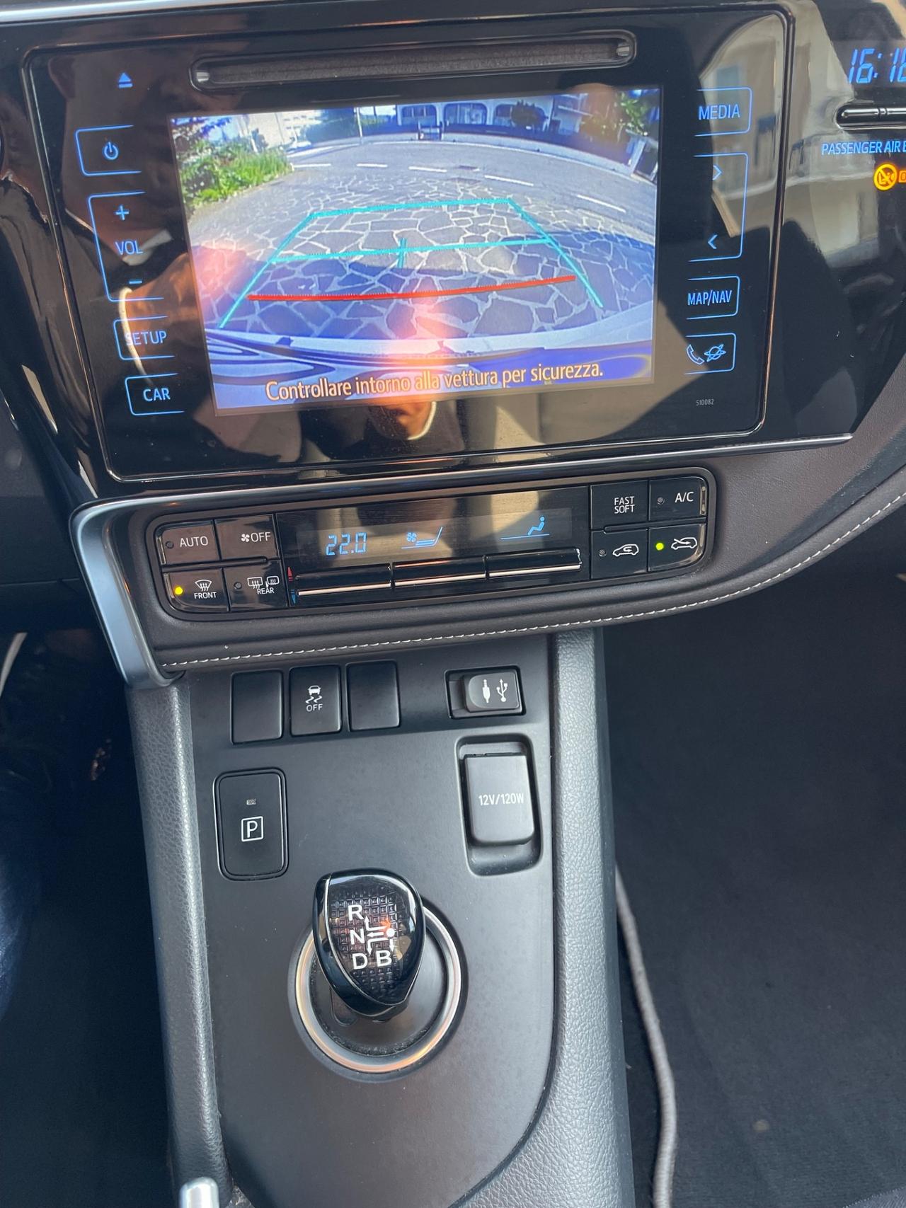 Toyota Auris 1.8 hybrid