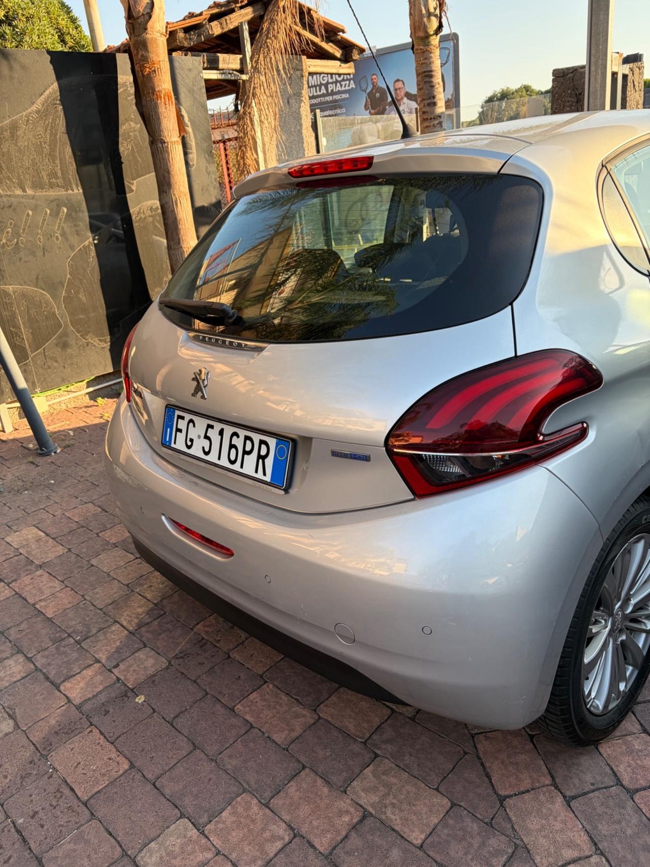 Peugeot 208 BlueHDi 100 5 porte Allure OFFERTA SETTIMANALE EURO 5900