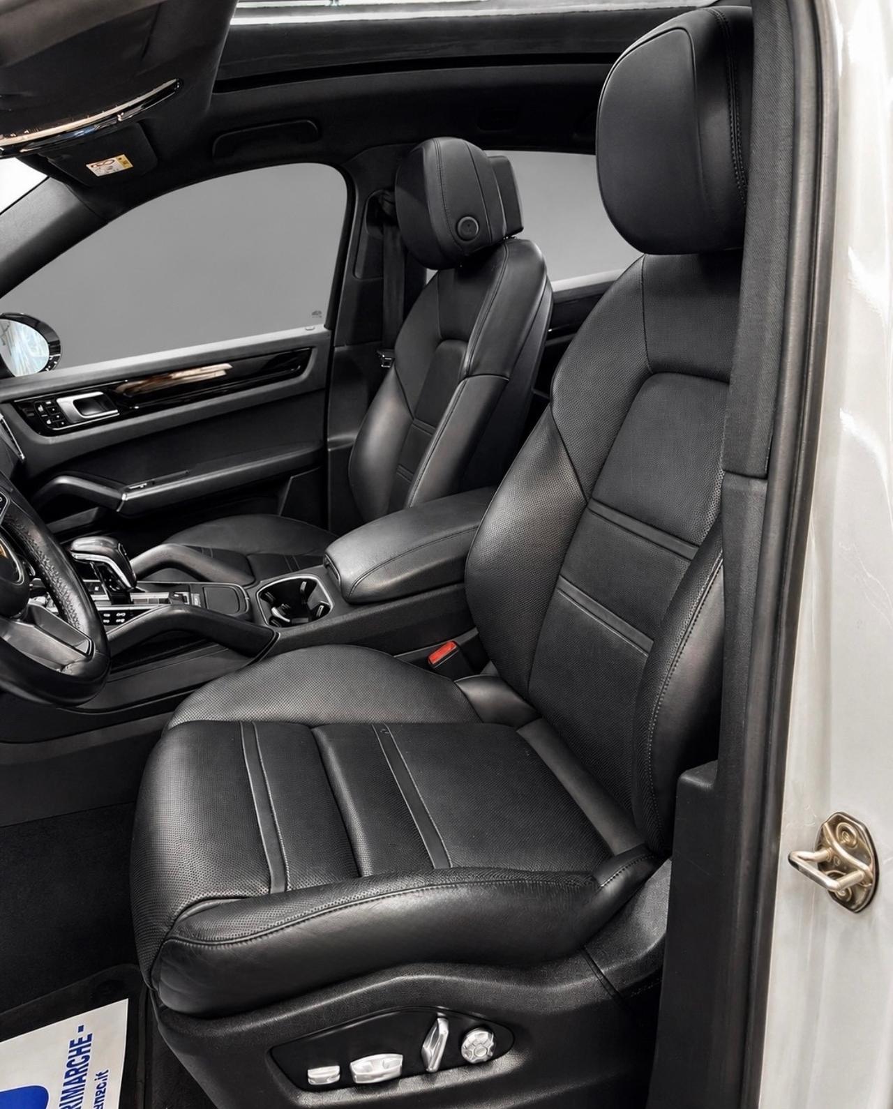 Porsche Cayenne Coupé 3.0 V6 340 Cv IPER FULL