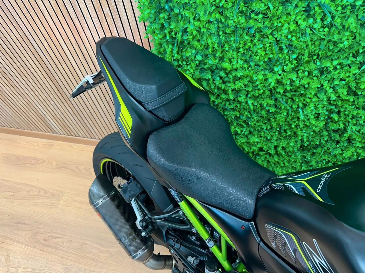 KAWASAKI Z900 Z 900 - 2021 AKRAPOVIC DA 129€ AL MESE