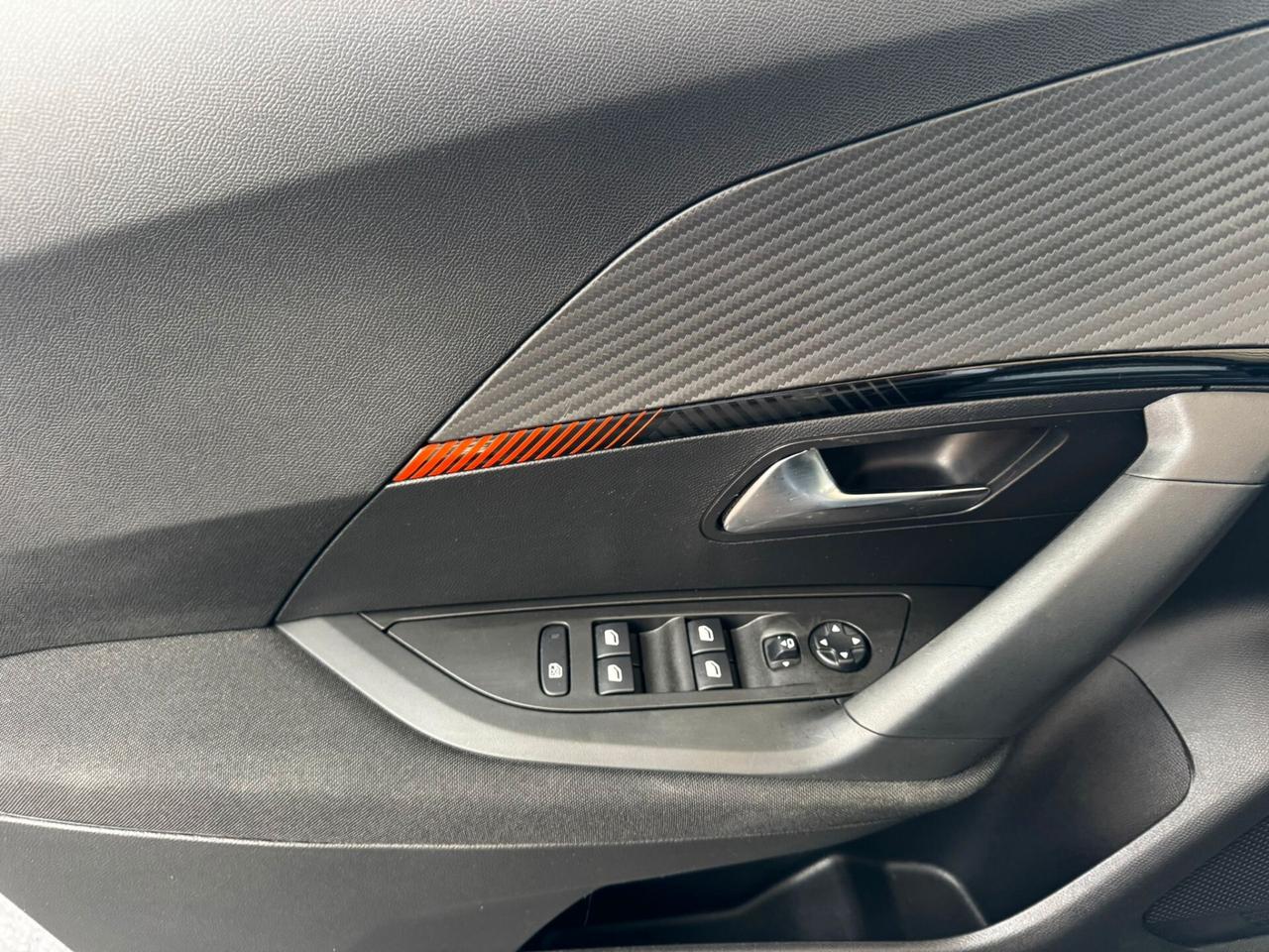 Peugeot 2008 PureTech 100 S&S Active