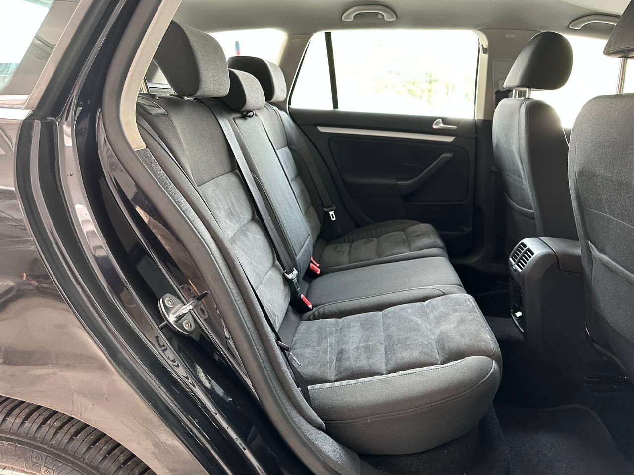 VOLKSWAGEN GOLF VARIANT - DSG - 1.6 | 105 CV