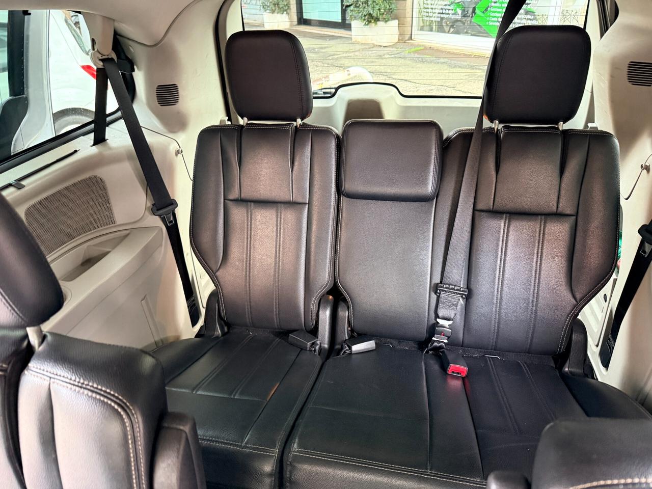 Lancia Voyager 2.8d 163cv Automatica 7 Posti