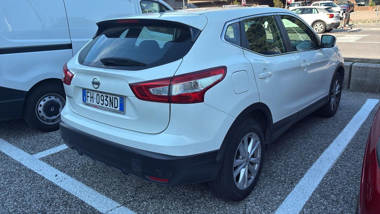 Nissan Qashqai 1.2 DIG-T Acenta