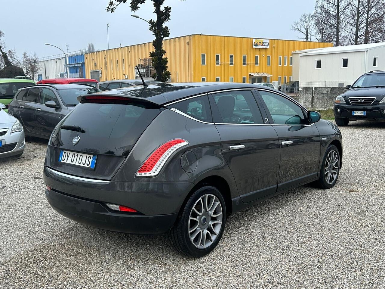 Lancia Delta 2.0 MJT DPF Platino 165CV