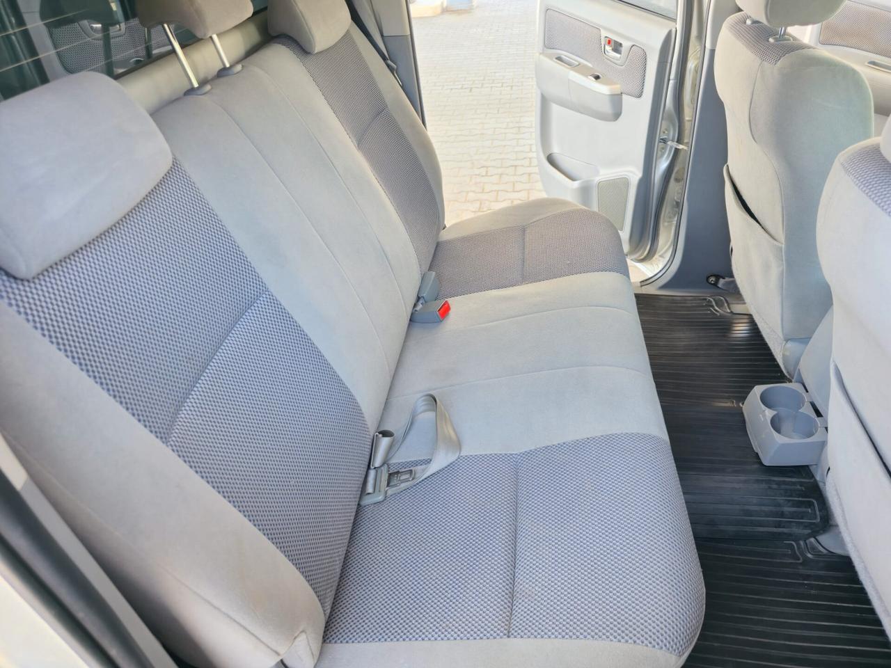Toyota Hilux 3.0 D-4D 4WD 4p. Doub. Cab SR+