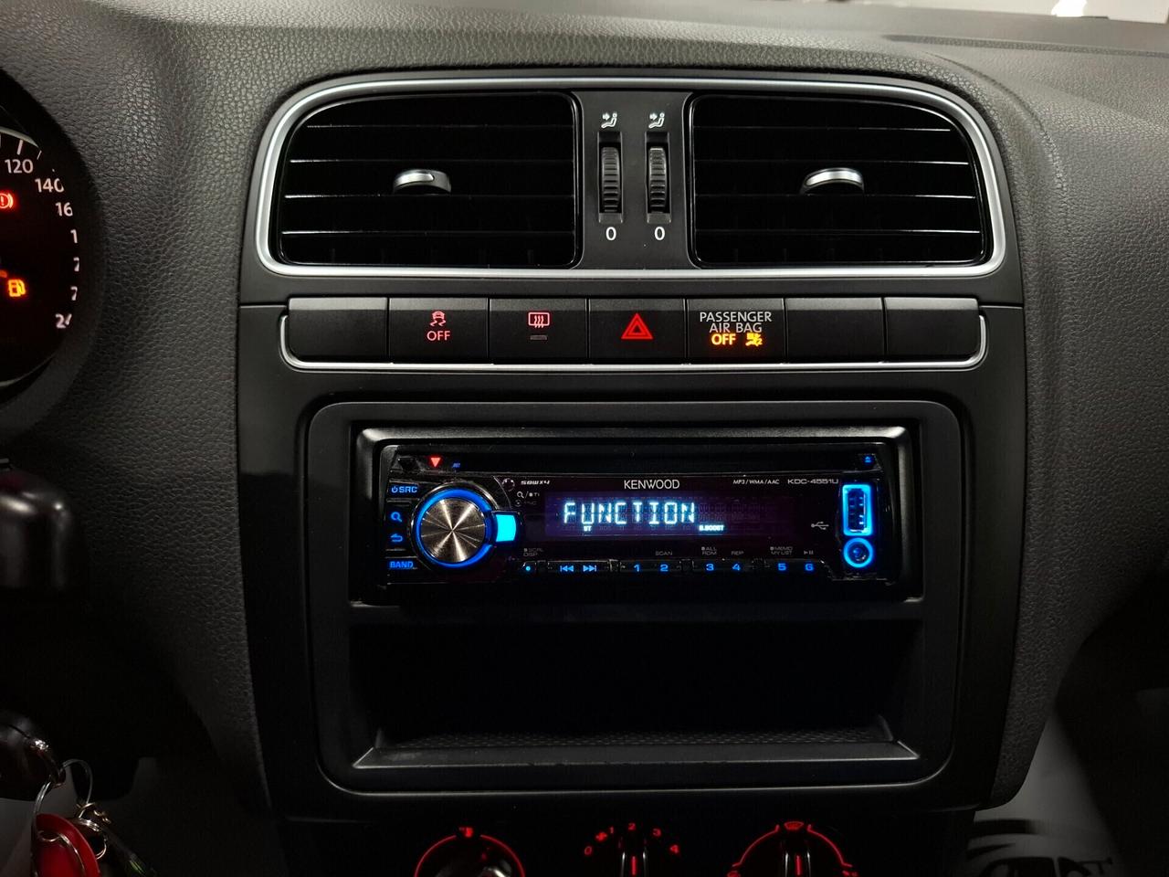 Volkswagen Polo 1.2 benzina Neopatentato