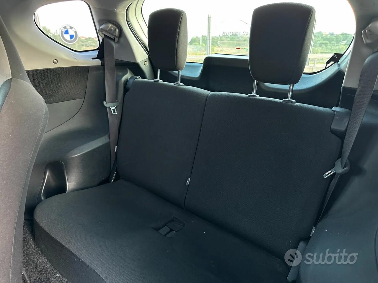 Toyota iQ 1.0 Lounge CVT 2012 Automatica