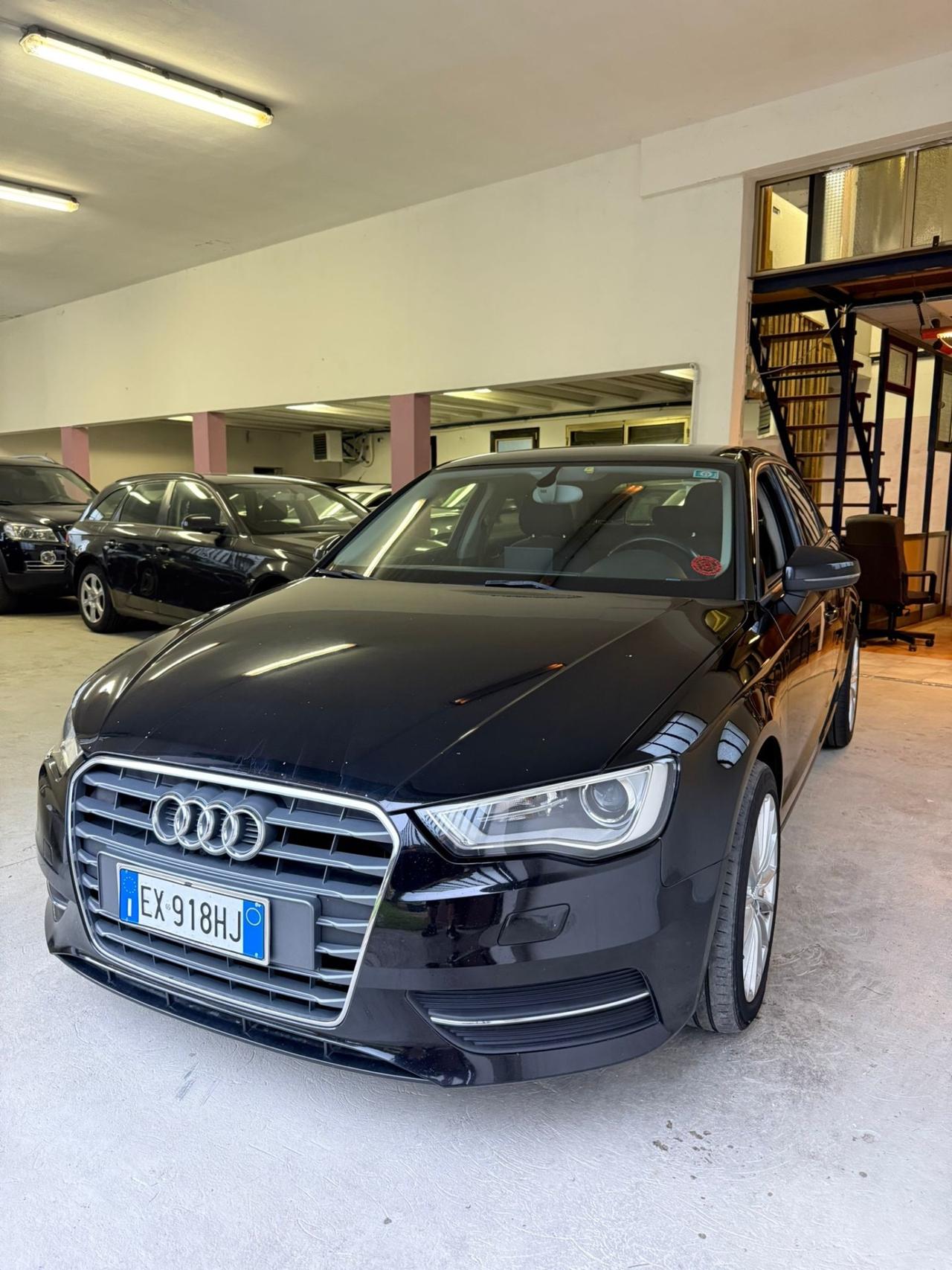 Audi A3 1.6 TDI clean diesel S tronic Young