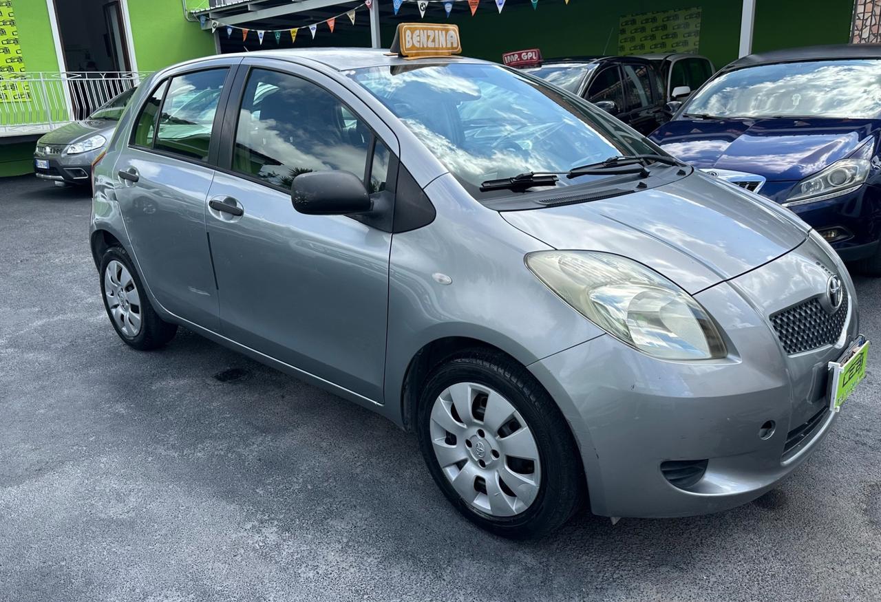 Toyota Yaris 1.0 5 porte Sol 2006