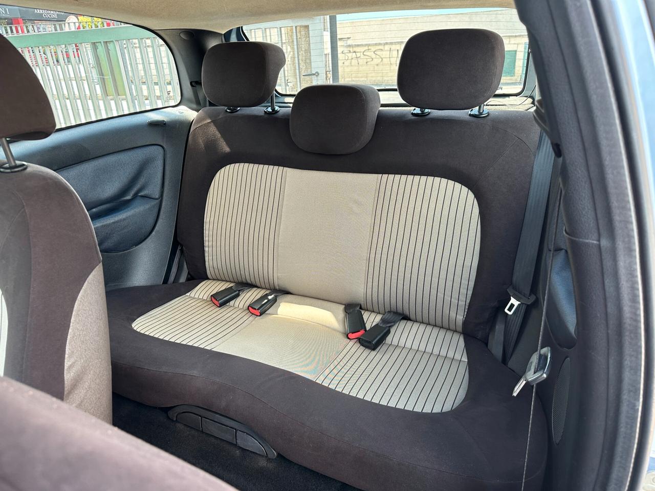 Lancia Ypsilon 1.3 MJT 75 CV Oro