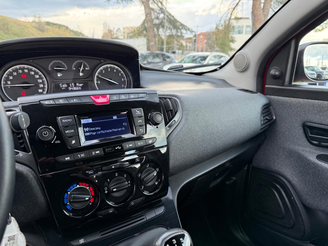 Lancia Ypsilon 1.0 FireFly 5 porte S&S Hybrid Ecochic Silver