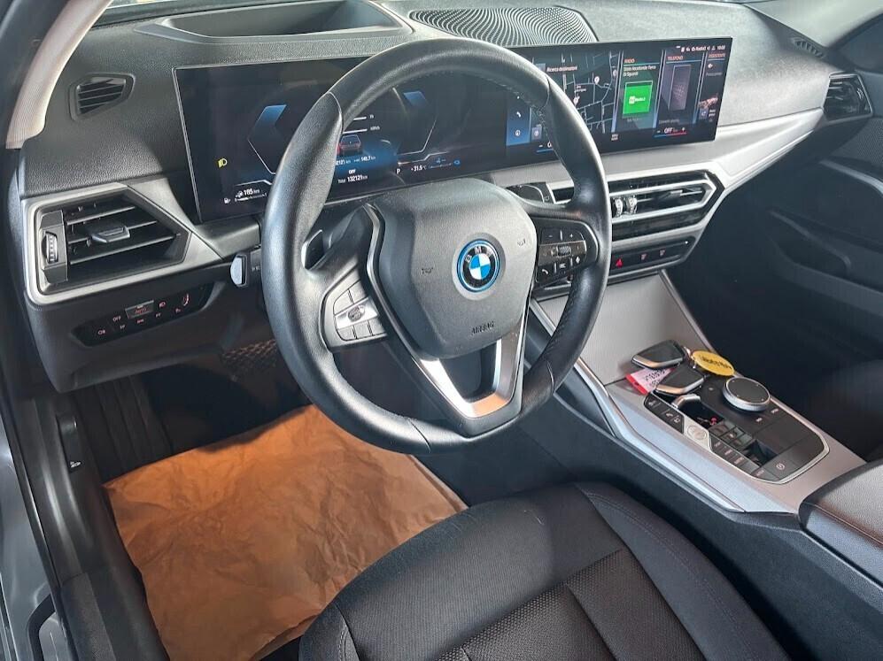 Bmw 330e Touring BUSINESS ADVANTAGE (IVA ESPOSTA)