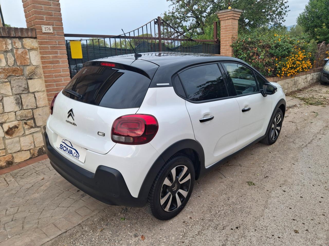 Citroen C3 PureTech 110 S&S EAT6 Elle automatica