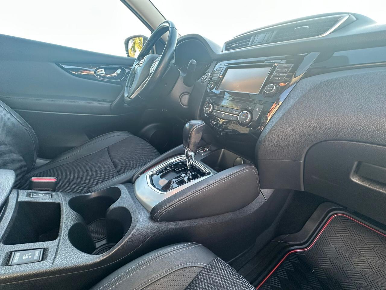 Nissan Qashqai 1.6 dCi 130 CV 360 Automatic.