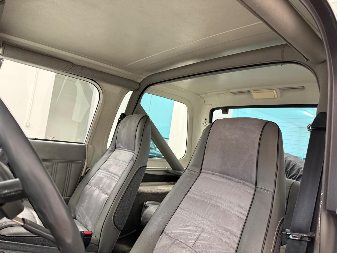 Jeep Wrangler 2.5 Laredo 130000km