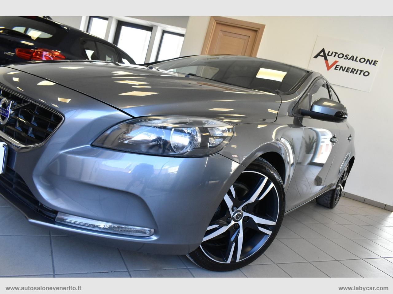 VOLVO V40 D2 1.6 Summum