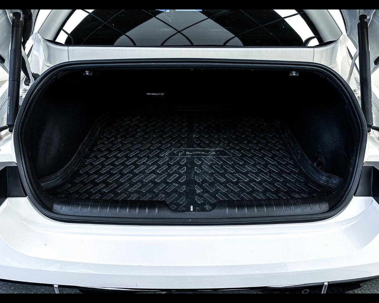 HYUNDAI Ioniq 6 - Ioniq 6 77.4 kWh AWD Evolution