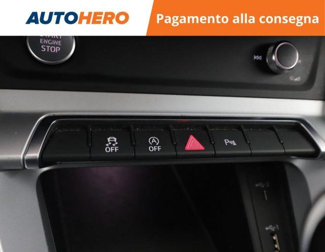 AUDI Q3 35 TFSI Business Advanced
