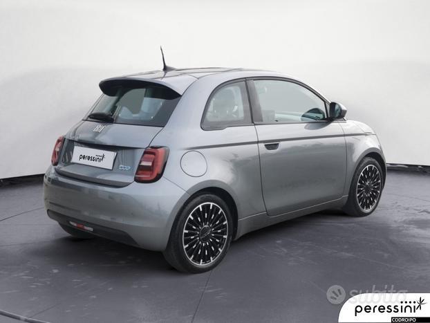 FIAT 500e 42 kWh Icon +