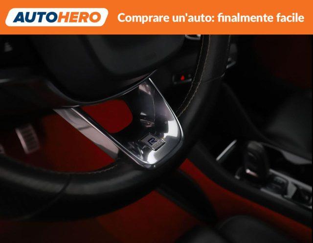 VOLVO XC40 T5 AWD Geartronic R-design