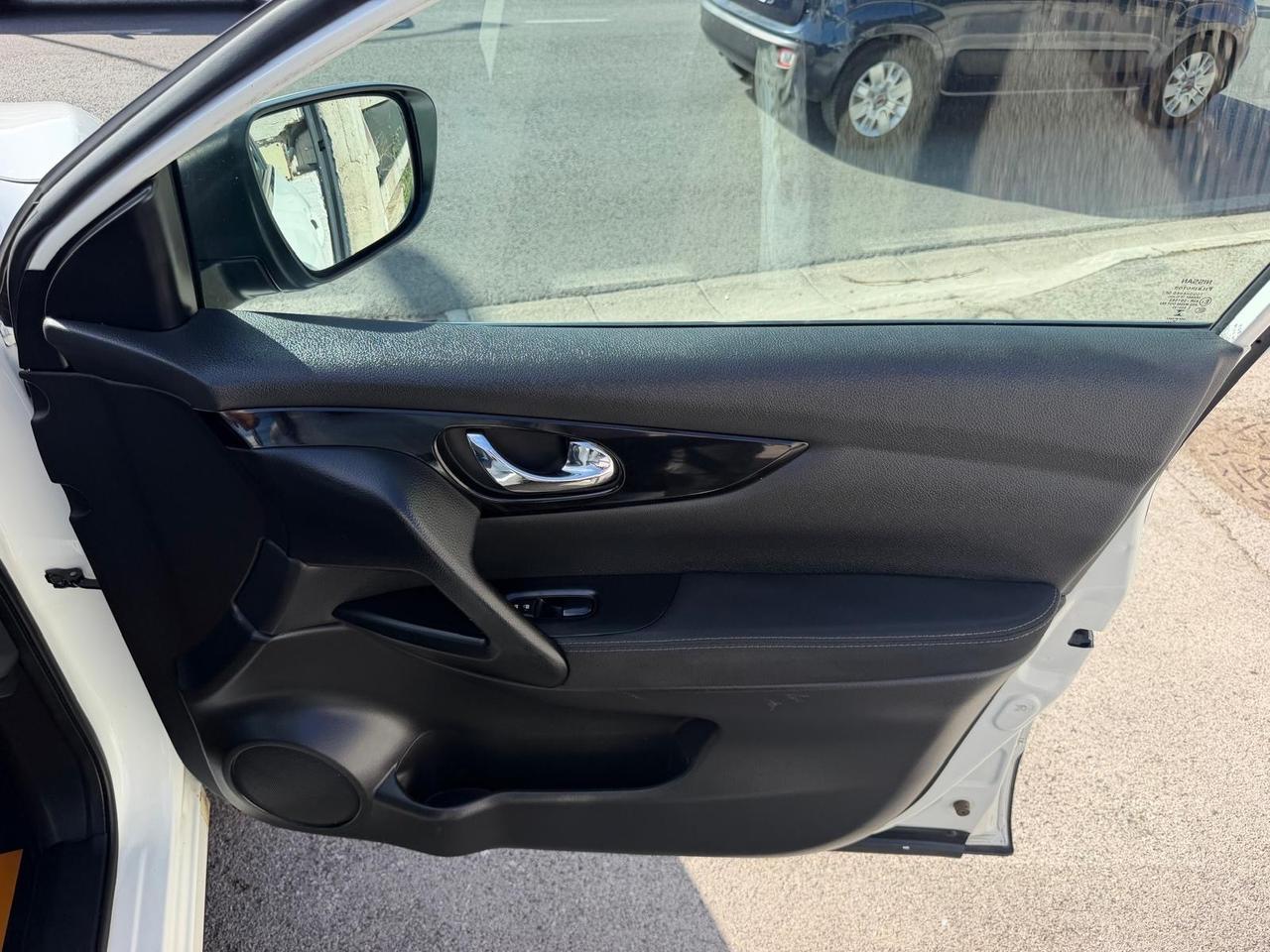 NISSAN QASHQAI 1.5 DIESEL 110 (CV) 2015