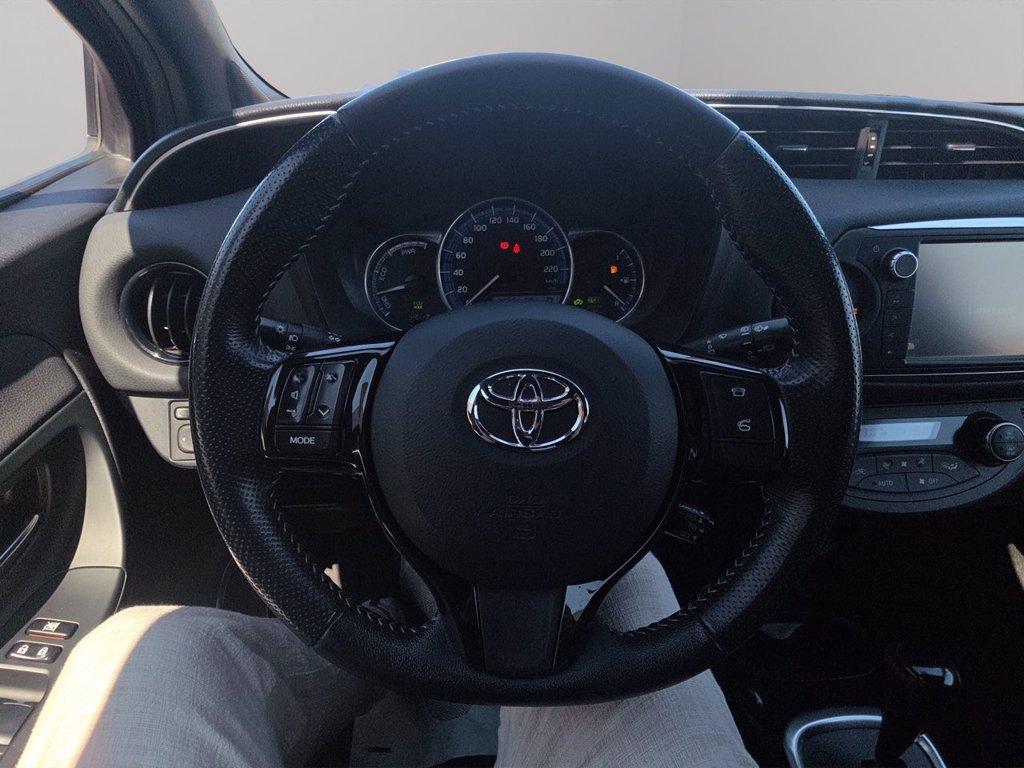 TOYOTA Yaris 5p 1.5h trend red edition del 2016