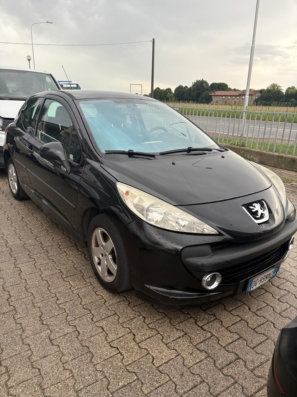 Peugeot 207 1.4 88CV 3p. XS